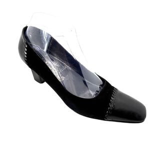 Vintage St. John Black Smooth and Suede Leather High Heel Pumps Size 8B